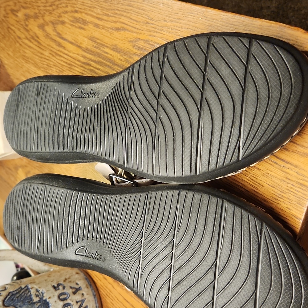 Sandals - Picture 4 of 6